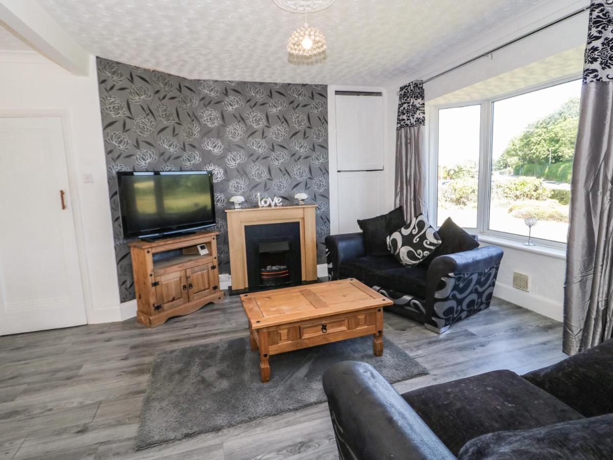 Laragh Villa Llandudno Exteriör bild