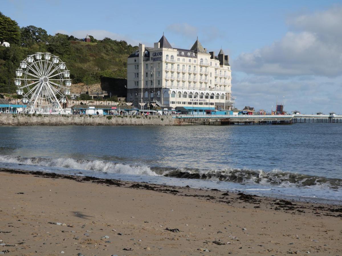 Laragh Villa Llandudno Exteriör bild